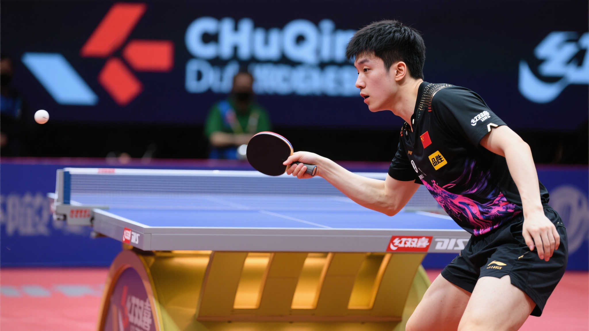 备受关注!王楚钦116决赛强势回归,球板事件后首秀,巴黎经验成关键 备受关注!王楚钦116决赛强势回归,球板事件后首秀,巴黎经验成关键